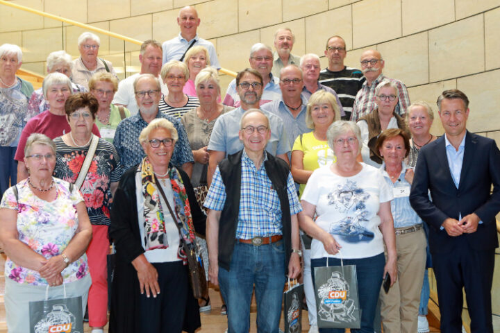 VDK Ber­ge-Olpe zu Besuch im Landtag