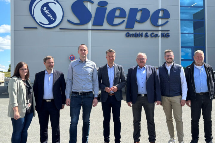 Land­tags­ab­ge­ord­ne­ter zu Besuch bei Sie­pe in Hallenberg